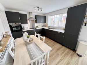 Photo 17- click for photo gallery